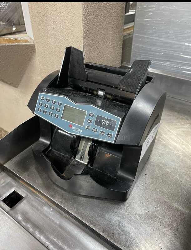 Late Model Cassida Advantec 75 UV Heavy-Duty Bill Counter with Value count and UV Counterfeit Working - Image 2 of 6