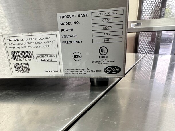 Late Model Globe GPG10 10x9.5 Single Bistro Panini Grill With Grooved Plates 115 Volt Working - Image 8 of 8