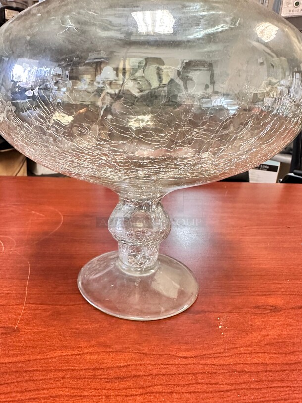 Hugh Vintage Candy Jar Taj mahal Shape Pointy Lid Tall Glass Display
10x10x18 - Image 1 of 6