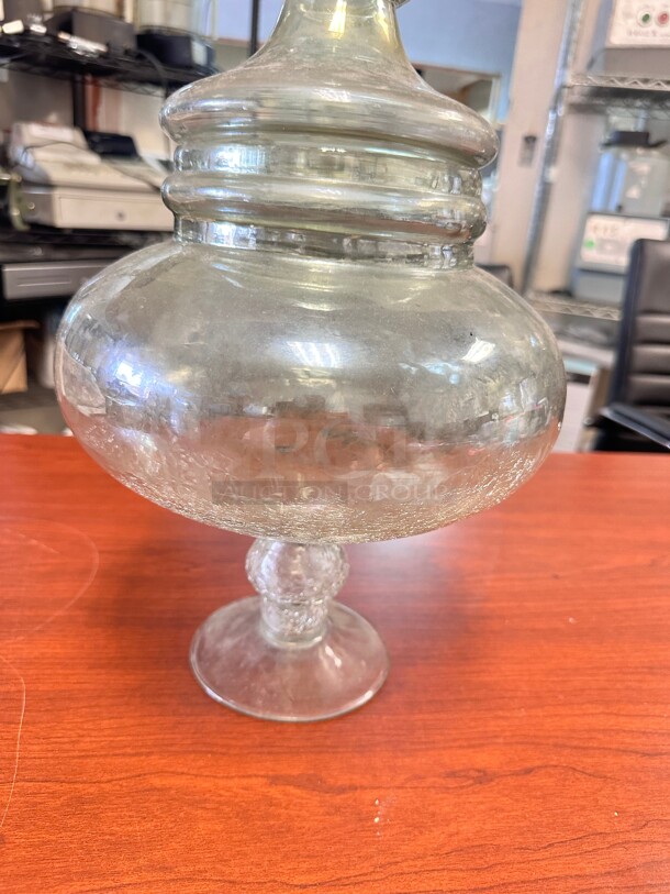 Hugh Vintage Candy Jar Taj mahal Shape Pointy Lid Tall Glass Display
10x10x18 - Image 4 of 6