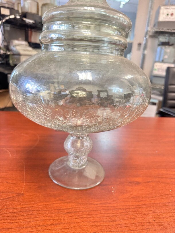 Hugh Vintage Candy Jar Taj mahal Shape Pointy Lid Tall Glass Display
10x10x18 - Image 5 of 6