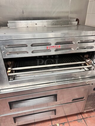 Late Model Vulcan 36RB 36 inch Gas Salamander Broiler, Natural Gas Working