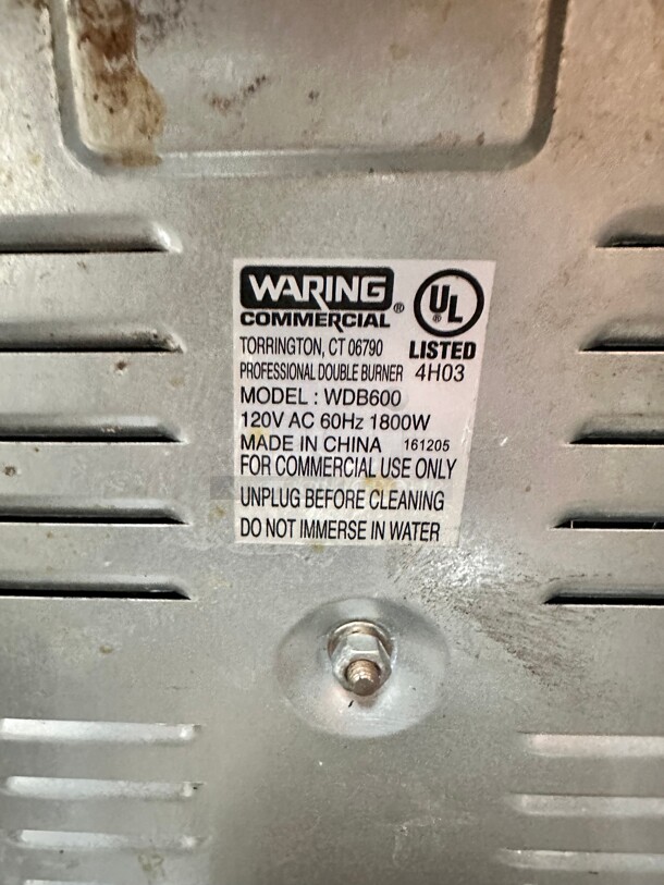 Waring WDB600 19 inch Electric Hotplate w/ (2) Burners & Infinite Controls, 120v Only Right Side  Burner Works - Image 3 of 6