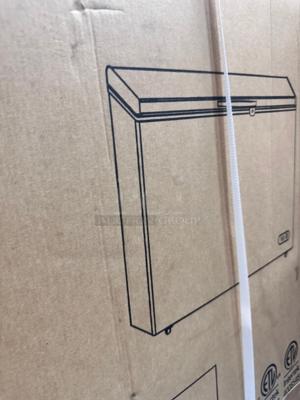 New In Sealed Box MaxxCold MXSH3.4SHC Maxx Cold Chest Freezer 3.4 Cu. Ft. 11.2°F To -1°F Temperature Range 115 Volt  - Image 4 of 7