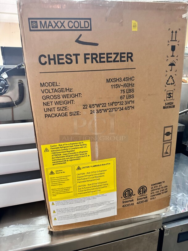 New In Sealed Box MaxxCold MXSH3.4SHC Maxx Cold Chest Freezer 3.4 Cu. Ft. 11.2°F To -1°F Temperature Range 115 Volt  - Image 5 of 7