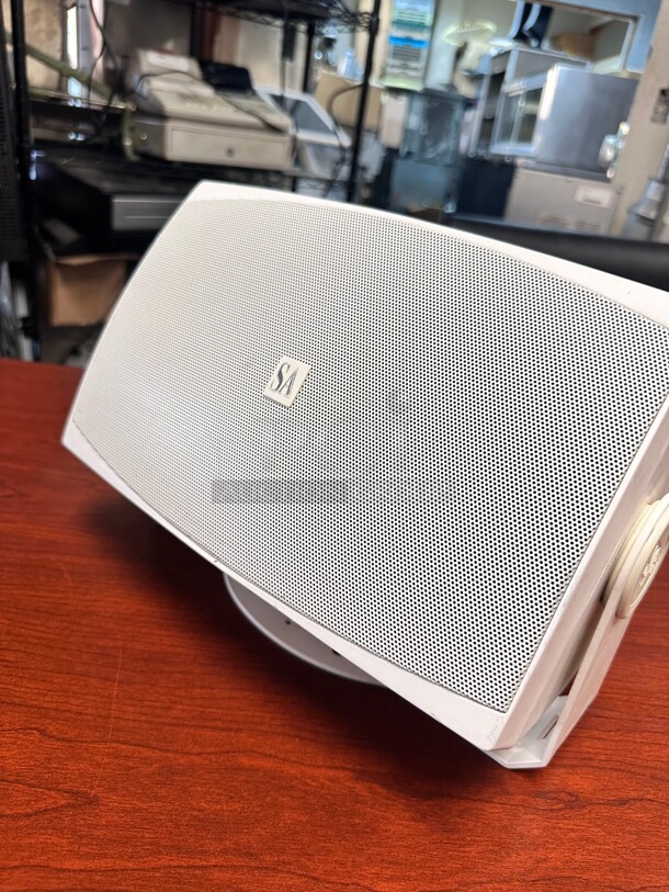 Sound Advance FMS660W 6-1/2 inch 70/100V 8 Ohm 2-Way Indoor/Outdoor Speaker White working With Mounting Bracket  - Image 2 of 7