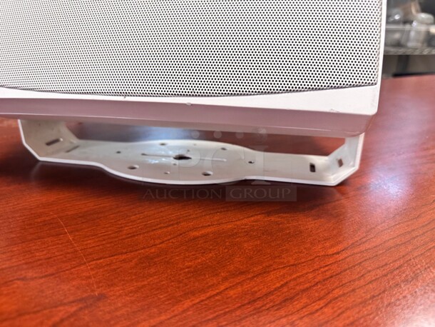 Sound Advance FMS660W 6-1/2 inch 70/100V 8 Ohm 2-Way Indoor/Outdoor Speaker White working With Mounting Bracket  - Image 4 of 7