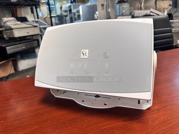 Sound Advance FMS660W 6-1/2 inch 70/100V 8 Ohm 2-Way Indoor/Outdoor Speaker White working With Mounting Bracket  - Image 5 of 7