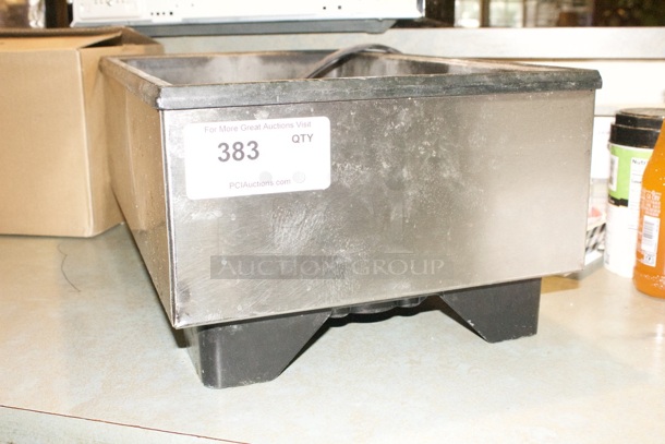 Vollrath 71001 Cayenne Full Size Countertop Warmer with Stainless Steel Exterior - 120V, 700W - Image 5 of 5