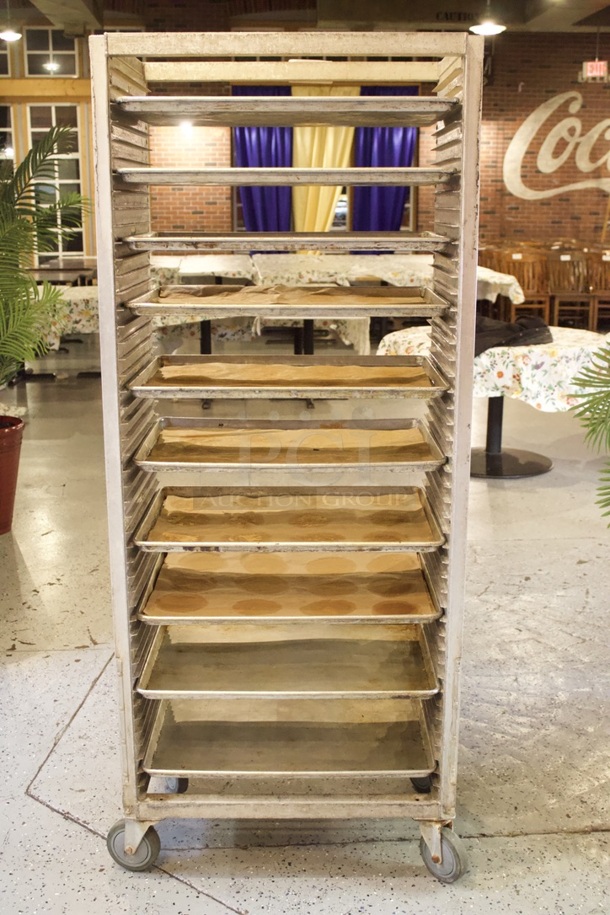 40 Pan End Load Aluminum Roll-In Refrigerator Rack with Corrugated Sidewalls. Includes 10 Full Size Sheet Pans - Image 3 of 4