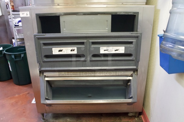 Hoshizaki KM-1301SRH3 Crescent Cuber Icemaker, Air-Cooled, 3 Phase, 208-230v 60hz Produces Up to 1339 lbs of ice produced per 24 hours + Scotsman Bin. Includes Ice Shovel and Ice bins. 2x Your Bid - Image 5 of 10