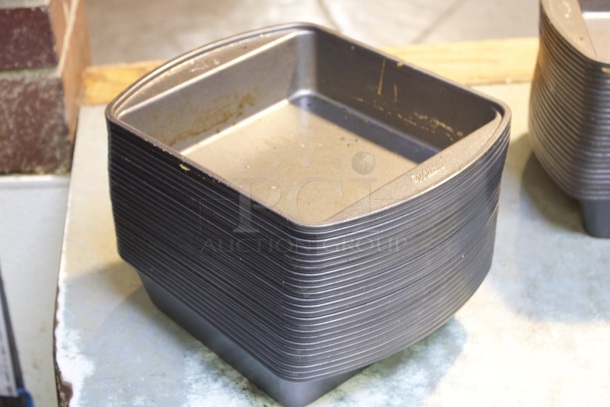 Wilton Perfect Non-Stick Steel Cake Pan 25x Your Bid  - Image 3 of 3