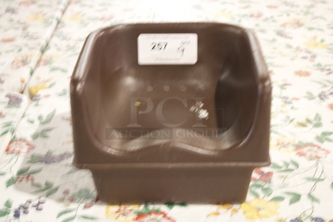 Cambro Booster Seats, Brown. 9x Your Bid