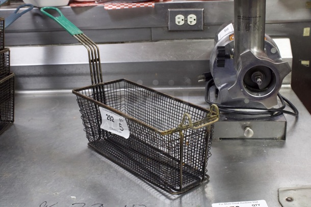 Set of (5) 13"x5" Fry Baskets, Green Handle. 5x Times Your Bid - Image 3 of 7