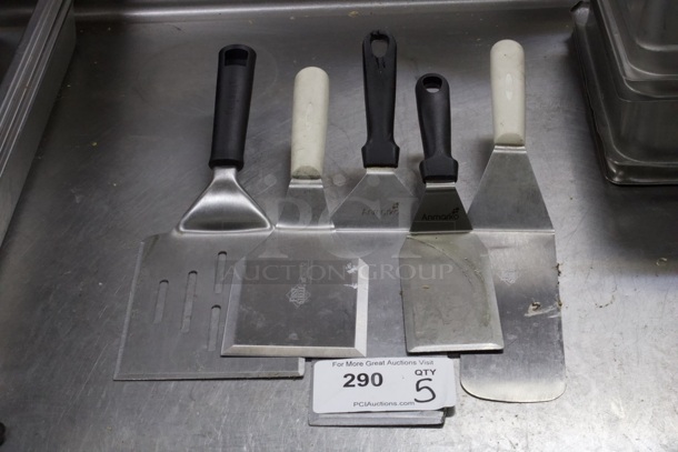 HIGHLY VERSATILE! Set Of 5 High Quality Heavy Duty Flippers. 5x Your Bid - Image 2 of 8