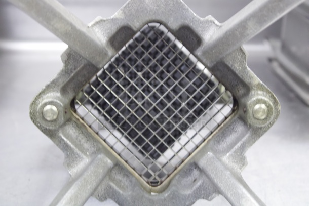 NICE! 1/4" Heavy-Duty Vegetable Dicer - Image 4 of 5