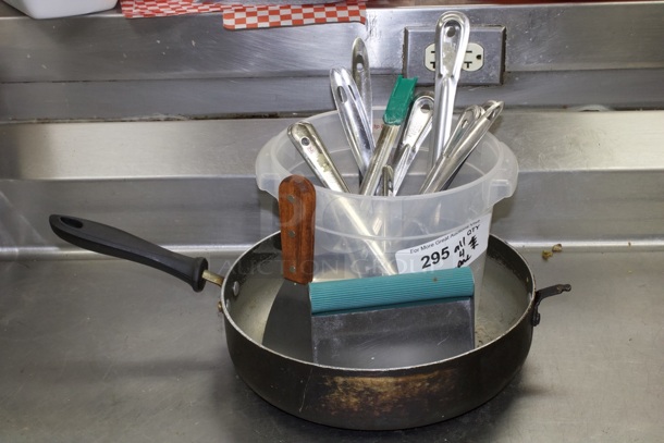 20 Piece Combo Set!! Pan, Serving/Portion Spoons & Pan. 20x Your Bid
 - Image 4 of 8