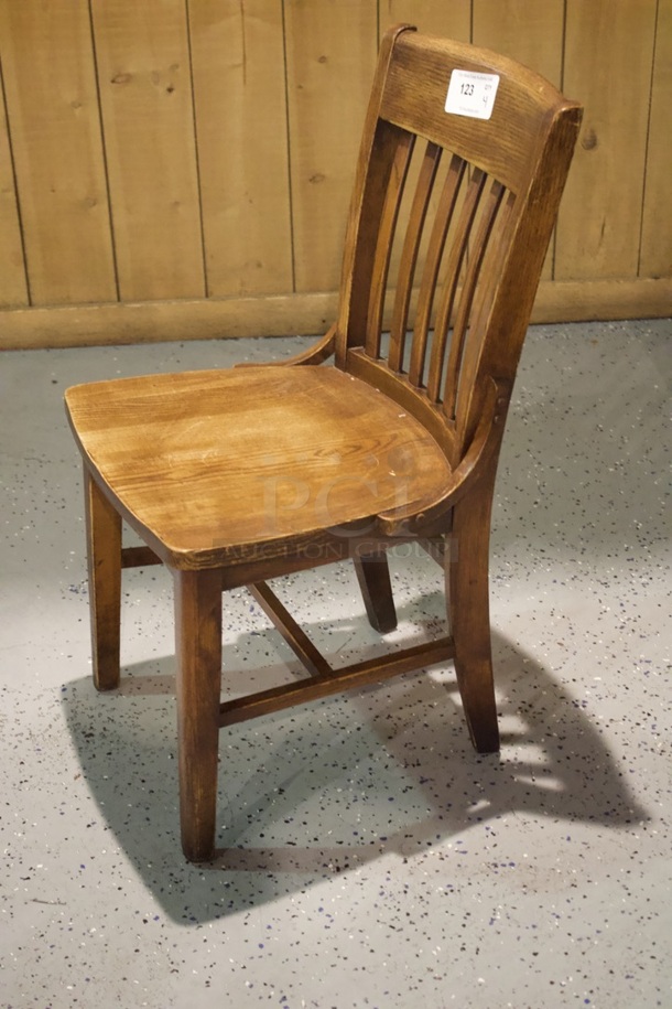 BEAUTIFUL! Set Of 4 Solid Wood Vertical Ladder Back Chairs. 18x13x35  
4x Your Bid.                      
some chairs are darker than others. - Image 4 of 4