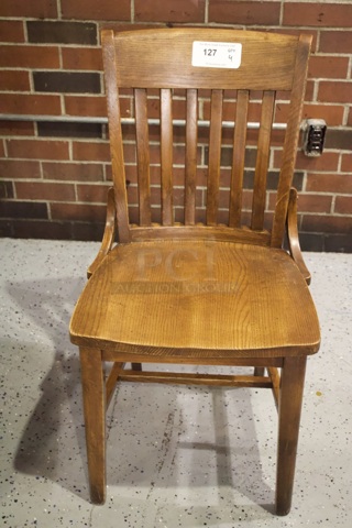 BEAUTIFUL! Set Of 4 Solid Wood Vertical Ladder Back Chairs. 18x13x35  
4x Your Bid.                      
some chairs are darker than others.