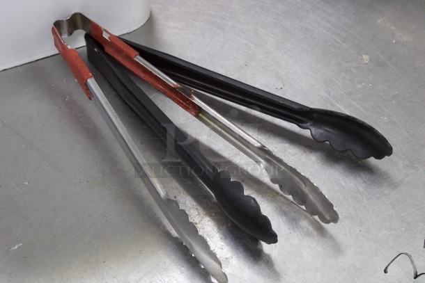 HUGE LOT!! Variety Bucket of 40 Tongs. 40x Your Bid - Image 3 of 5