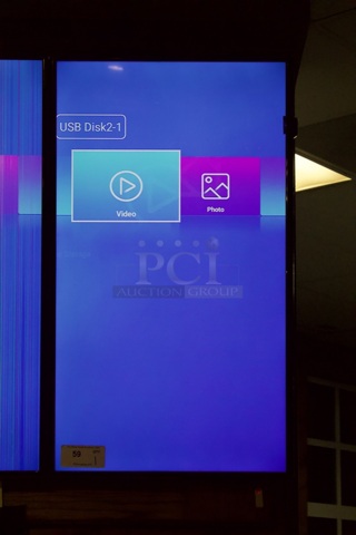 Menu / Media Display Monitor 20x37