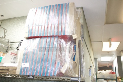 2 Cases Red & Blue Assembled Paper To-Go Boxes. 2x Your Bid