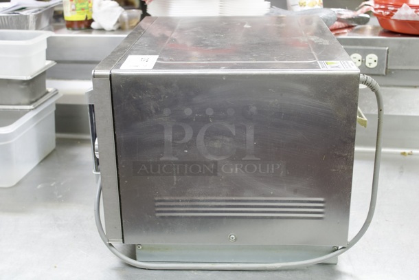 Solwave 1000W Stackable Commercial Microwave with Large 1.2 cu. ft. Interior and Dial Controls - 120V - Image 8 of 11