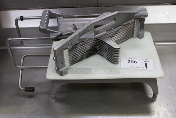 Vollrath 0644N Redco Tomato Pro 1/4" Tomato Slicer with Straight Blades - Image 4 of 6