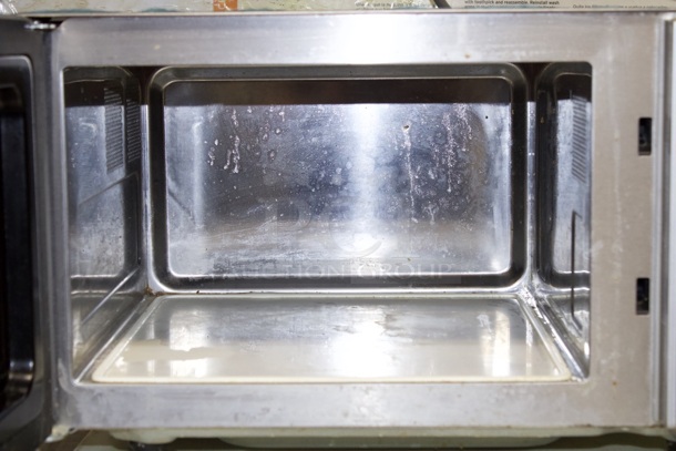 LIKE NEW!! Galaxy 177MW1000PD Office Series Microwave with Dial Controls - 120V, 1000W. STILL IN FACTORY WRAPPING.  - Image 4 of 7