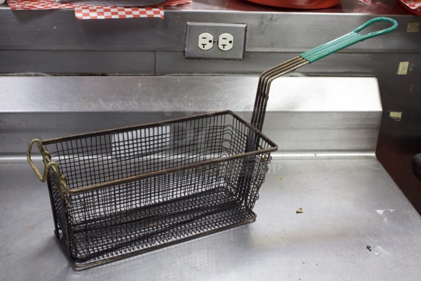 Set of (6) 13"x5" Fry Baskets, Green Handle. 6x Times Your Bid - Image 5 of 7