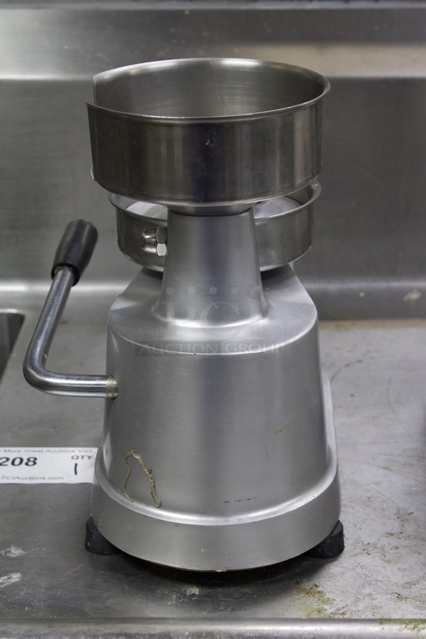 VEVOR Commercial Hamburger Patty Maker 130mm/5inch Stainless Steel Burger Press Heavy Duty Hamburger Press Meat Patty Maker Hamburger Forming Processor - Image 3 of 7