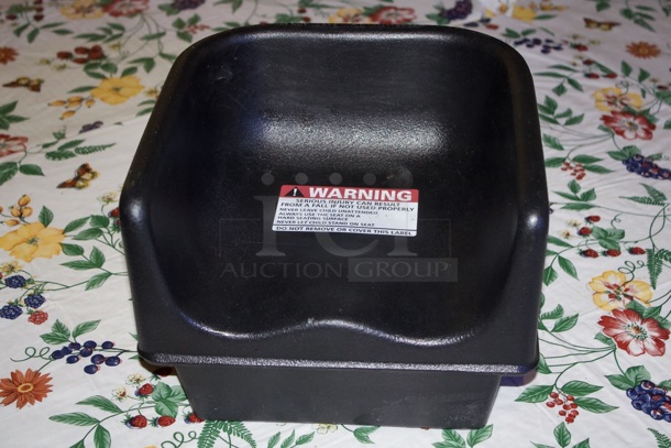 Cambro 100BC Booster Chairs, Black. 5x Your Bid - Image 1 of 3