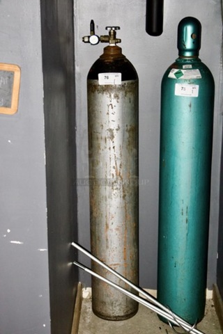 Full Size Helium Tank With Nozzle For Filling Balloons. 