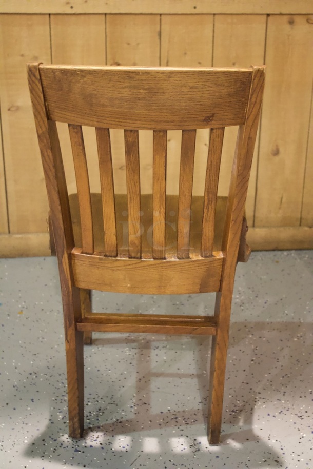 BEAUTIFUL! Set Of 4 Solid Wood Vertical Ladder Back Chairs. 18x13x35  
4x Your Bid.                      
some chairs are darker than others. - Image 4 of 4