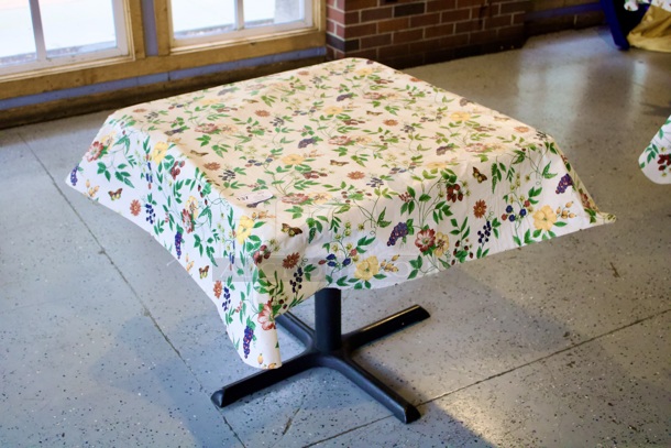 34in x 34in Restaurant Table With Standard Column Base & Flower Pattern Table Cloth.   - Image 4 of 4