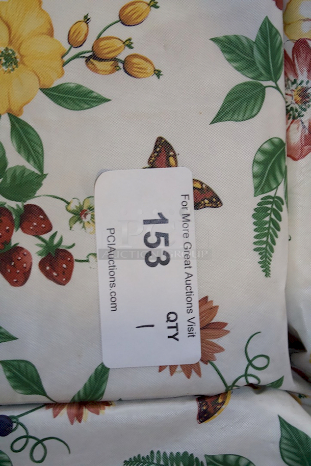 SWEET! 34in x 34in Restaurant Table With Standard Column Base & Flower Pattern Table Cloth. - Image 5 of 5