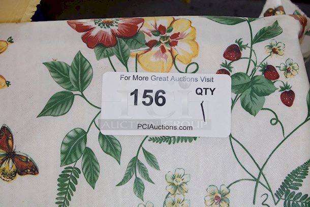 SWEET! 34in x 34in Restaurant Table With Standard Column Base & Flower Pattern Table Cloth. - Image 5 of 5