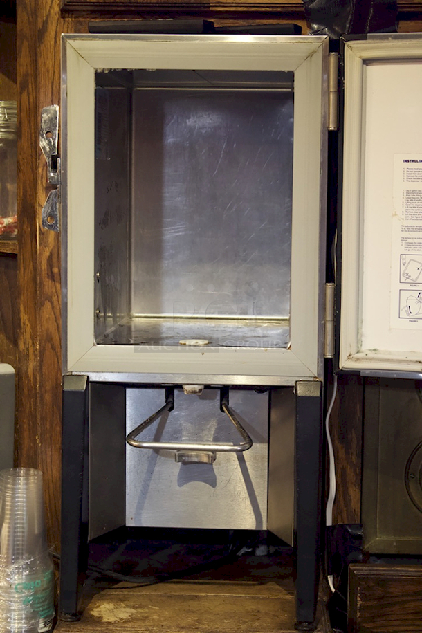 Silver King SK5MAJ Low Profile Majestic Milk Dispenser, 5 Gallon. Tested In working Order. 115v 60Hz 1.21Amps - Image 2 of 3