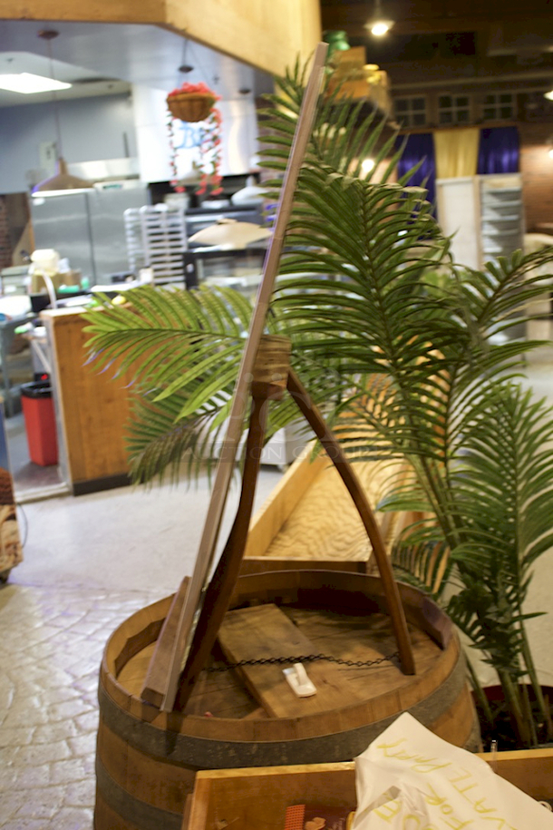 Easel Base With White Dry Erase Board.  - Image 3 of 3
