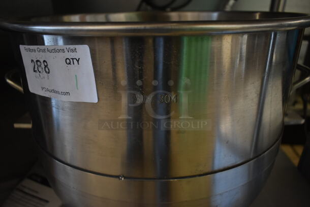 BRAND NEW SCRATCH AND DENT! Stainless Steel Mixing Bowl - Image 6 of 6