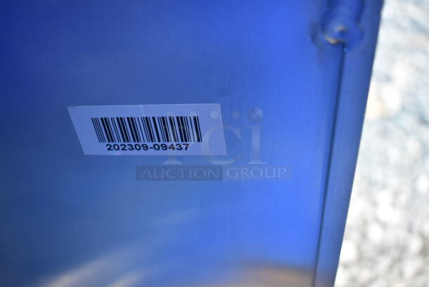 BRAND NEW SCRATCH AND DENT! 2023 Regency 600AEC1840 Metal Commercial Enclosed Pan Transport Rack on Commercial Casters. - Image 3 of 3
