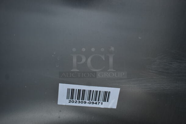 BRAND NEW SCRATCH AND DENT! 2023 Regency 600AEC1840 Metal Commercial Enclosed Pan Transport Rack on Commercial Casters. - Image 4 of 4