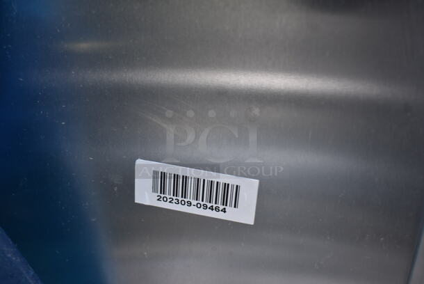 BRAND NEW SCRATCH AND DENT! 2023 Regency 600AEC1840 Metal Commercial Enclosed Pan Transport Rack on Commercial Casters. - Image 4 of 4