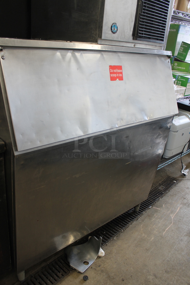 Hoshizaki KM-660MAJ Stainless Steel Commercial Ice Machine Head on Commercial Bin. 115 Volts, 1 Phase.  - Image 3 of 7