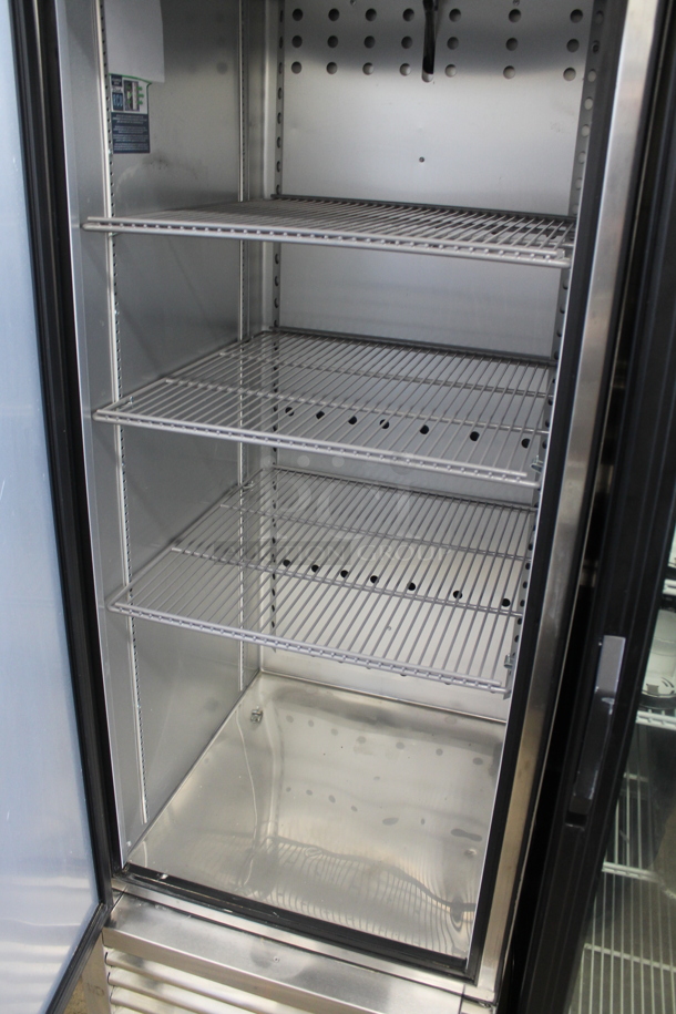 LATE MODEL! True ENERGY STAR Stainless Steel Commercial Single Door Reach In Cooler or Freezer w/ Poly Coated Racks on Commercial Casters. 115 Volts, 1 Phase. Tested and Powers On But Does Not Get Cold  - Image 5 of 6