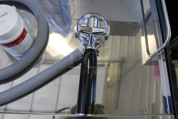 BRAND NEW SCRATCH AND DENT! 2023 Gaggia MGV293NPU Vetro Stainless Steel Commercial Countertop 3 Group Espresso Machine w/ 4 Portafilters and 2 Steam Wands. 230 Volts, 1 Phase. Tested and Working! - Image 6 of 10