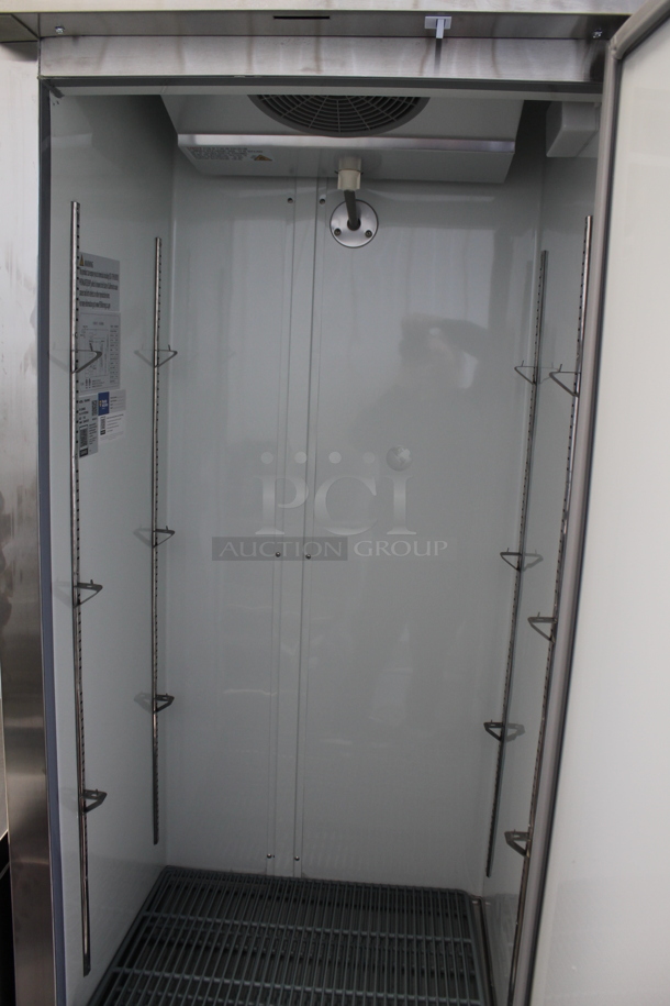 BRAND NEW SCRATCH AND DENT! 2023 Avantco 178A19RHC Stainless Steel Commercial Single Door Reach In Cooler w/ Poly Coated Racks. 115 Volts, 1 Phase.  Tested and Working! - Image 5 of 7