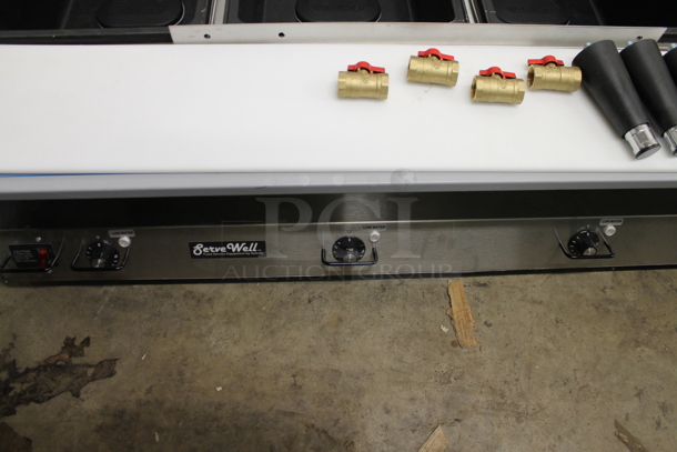 BRAND NEW SCRATCH AND DENT! Vollrath 38104 Stainless Steel Commercial Electric Powered 4 Bay Steam Table. 120 Volts, 1 Phase. Cannot Test Due To Plug Style - Image 3 of 10