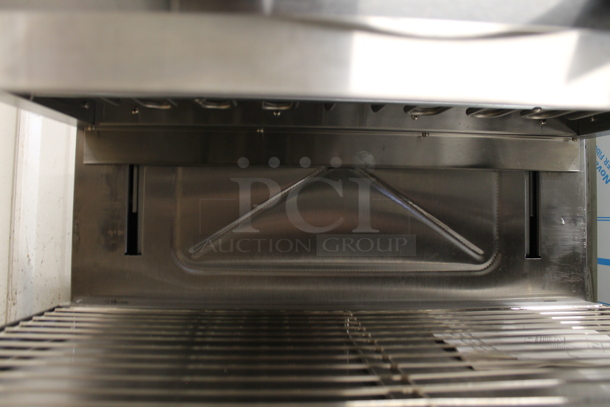 BRAND NEW SCRATCH AND DENT!  2023 Avantco 177SAL23M Stainless Steel Commercial Countertop Electric Powered Salamander. 208/240 Volts, 1 Phase.  - Image 7 of 8