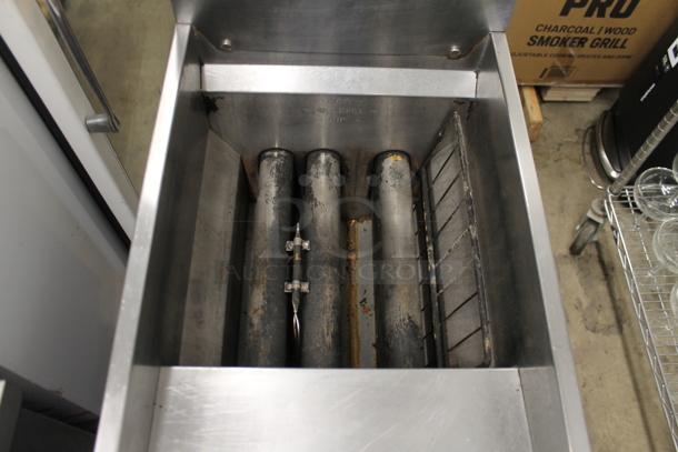 USR Cooking CF-40 Stainless Steel Commercial Floor Style Natural Gas Powered Deep Fat Fryer. 90,000 BTU.  - Image 4 of 8